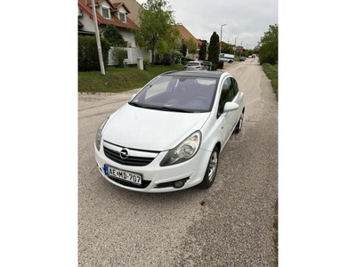 OPEL CORSA D 1.4 Cosmo