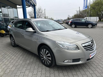 OPEL INSIGNIA Sports Tourer 1.8 Edition