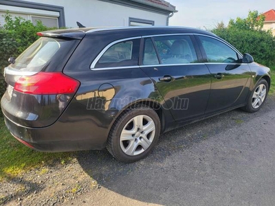 OPEL INSIGNIA Sports Tourer 2.0 CDTI