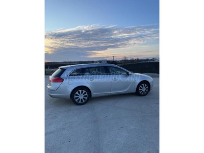 OPEL INSIGNIA Sports Tourer 2.0 CDTI Cosmo