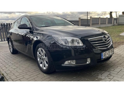 OPEL INSIGNIA Sports Tourer 2.0 CDTI Cosmo Gyári fényezés 2 kulcs. szervizkönyv. bőr belső. bi-xenon fényszórók