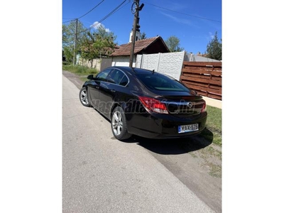 OPEL INSIGNIA Sports Tourer 2.0 CDTI Edition