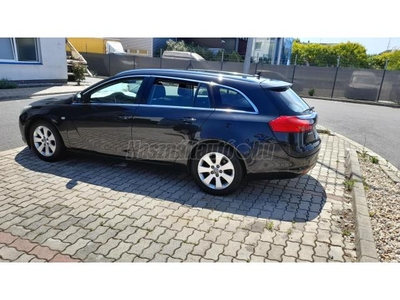 OPEL INSIGNIA Sports Tourer 2.0 CDTI Sport