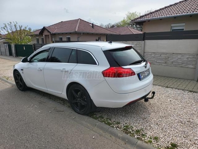 OPEL INSIGNIA Sports Tourer 2.0 CDTI Sport