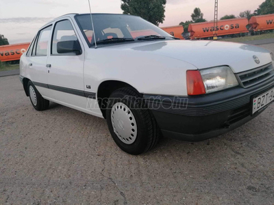 OPEL KADETT 1.4 S