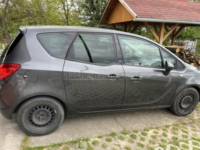 OPEL MERIVA B 1.4 T Cosmo