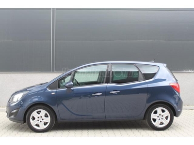 OPEL MERIVA B 1.4 T Cosmo Innovation NAVI - 2XPDC - TÉLICSOMAG - VEZETETT SZERVIZKÖNYV - KM GARANCIA