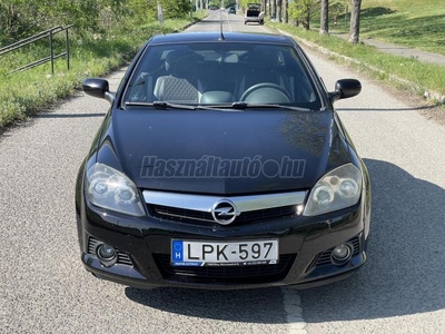 OPEL TIGRA TT 1.4 16V Sport X-C/Roadster