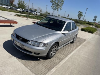 OPEL VECTRA B 1.6 16V Comfort