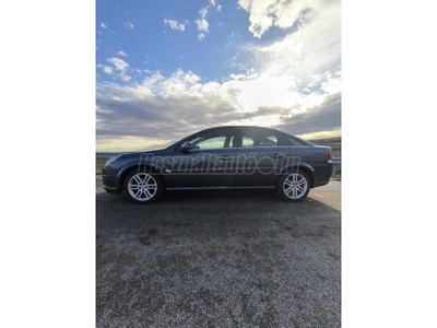 OPEL VECTRA C 1.9 CDTI Elegance