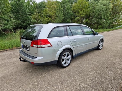 OPEL VECTRA C Caravan 1.9 CDTI Elegance (Automata)