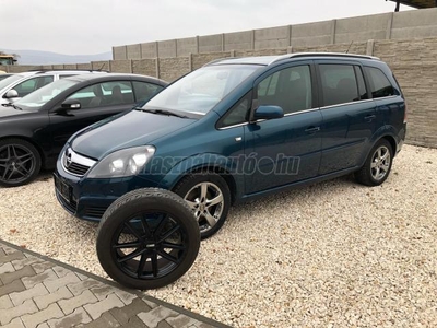 OPEL ZAFIRA 1.9 DTI Essentia 7 személyes kivitel