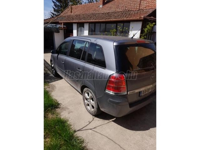 OPEL ZAFIRA B 1.8 Cosmo