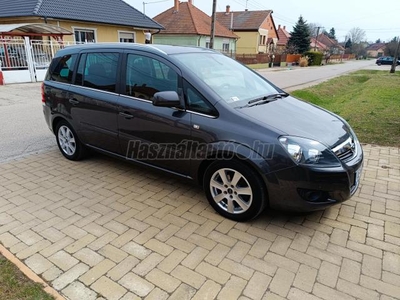 OPEL ZAFIRA B 1.8 Cosmo Megkímélt!Valós km!