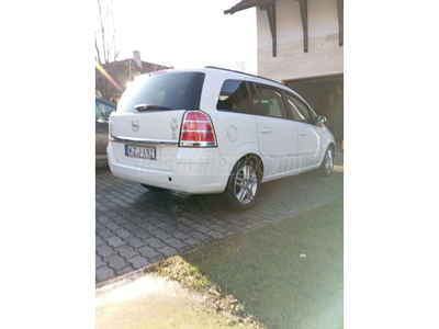 OPEL ZAFIRA B 1.9 CDTI Enjoy