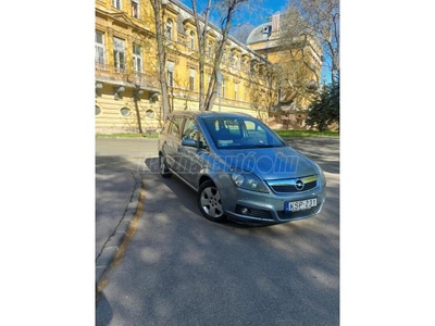 OPEL ZAFIRA B 1.9 DTI Cosmo