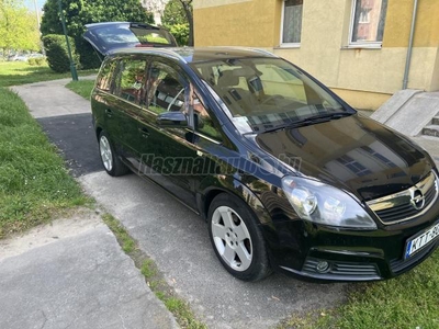 OPEL ZAFIRA B 1.9 DTI Cosmo