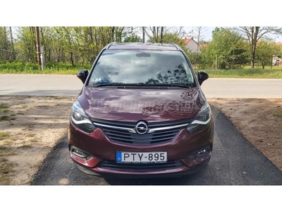 OPEL ZAFIRA TOURER 1.4 T Innovation friss műszaki. gyári kerékpártartó. téli-nyári garnitúra