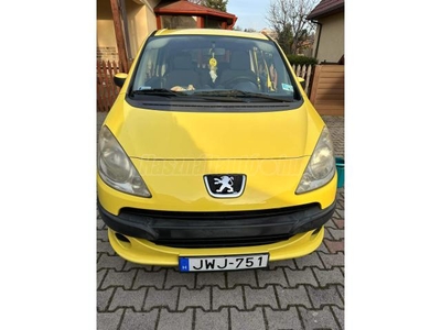 PEUGEOT 1007 1.4 Urban