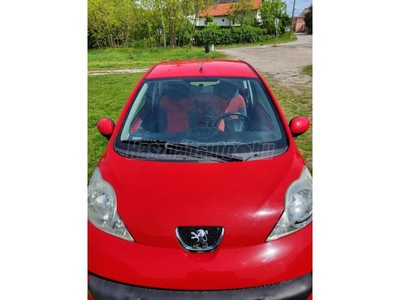 PEUGEOT 107 1.0 Move