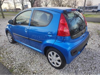 PEUGEOT 107 1.0 Urban EURO5 KLIMA ABS CD AUX 111000 KM. GARANTÁLT