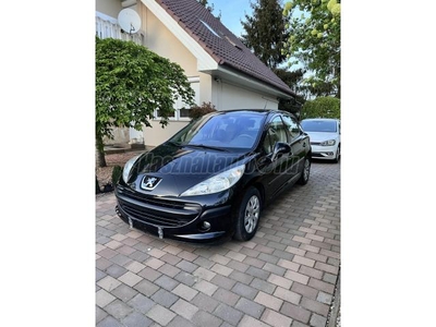 PEUGEOT 207 1.4 16V Premium