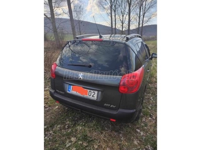 PEUGEOT 207 1.4 16V Urban