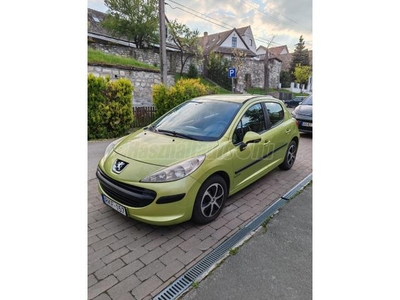 PEUGEOT 207 1.4 Sporty