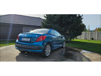 PEUGEOT 207 CC 1.6 HDi Feline