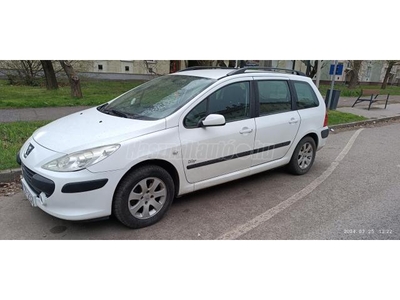 PEUGEOT 307 1.6 HDi D-Sign