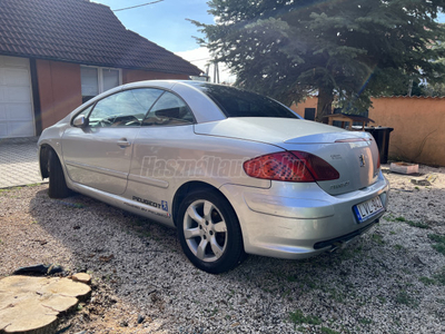 PEUGEOT 307 2.0 HDi Sportline