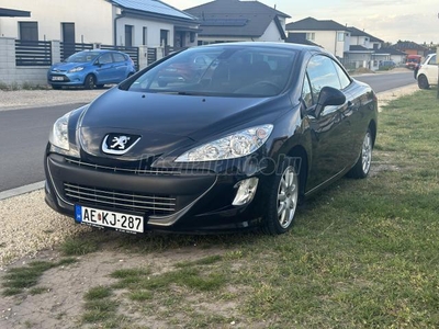 PEUGEOT 308 CC 2.0 HDi Premium Pack