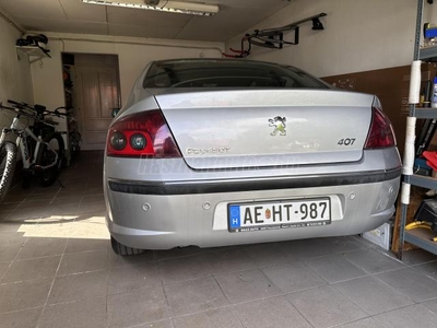 PEUGEOT 407 2.0 HDi Supreme