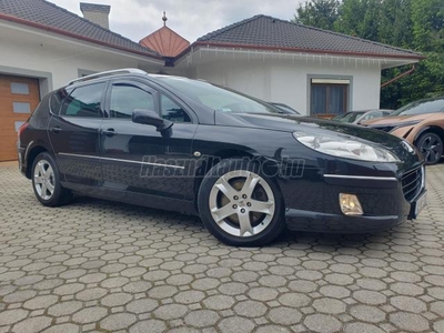 PEUGEOT 407 SW 2.2 HDi Premium Pack PANORÁMATETŐ JBL NAVI XENON 17ALU !!!GYÁRI FÉNYEZÉS!!! !!VEZETETT SZERVIZKÖNYV!!