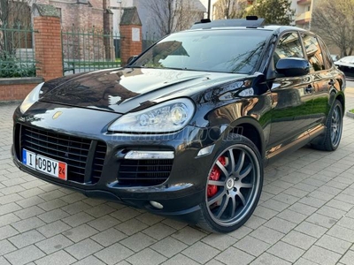 PORSCHE CAYENNE Turbo Tiptronic ic 22 COL//PANORÁMA TETŐ//3.5 T LEVEHETŐ VONÓHOROG//2 KULCS/