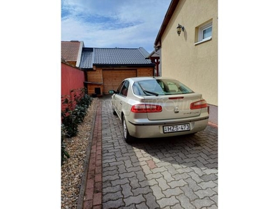 RENAULT LAGUNA 2.0 Initiale