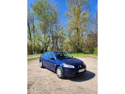 RENAULT MEGANE 1.4 Authentique