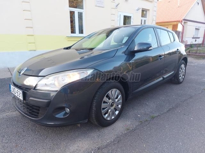 RENAULT MEGANE 1.5 dCi Privilege