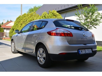 RENAULT MEGANE 1.6 Advantage