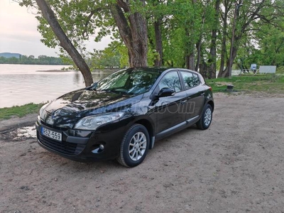 RENAULT MEGANE 1.6 Dynamique