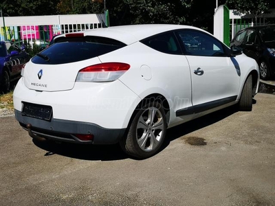 RENAULT MEGANE 1.9 dCi Dynamique