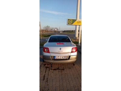 RENAULT MEGANE CC 1.6 Privilege