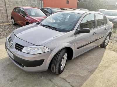 RENAULT MEGANE Limousine 1.4 Authentique Plus