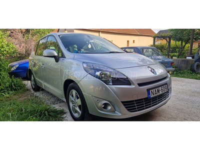 RENAULT SCENIC Scénic 1.5 dCi Dynamique