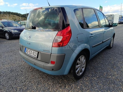 RENAULT SCENIC Scénic 1.9 dCi Monaco NaviÍ!