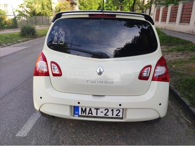 RENAULT TWINGO 1.2 16V Dynamique