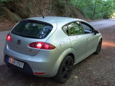 SEAT LEON 2.0 PD TDI Stylance