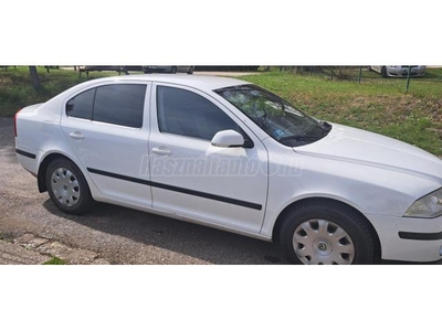 SKODA OCTAVIA 1.6 Ambiente