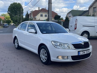 SKODA OCTAVIA 1.6 Clever