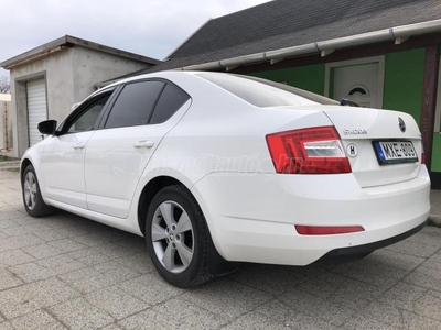 SKODA OCTAVIA 1.6 CR TDI Elegance Magyarországi! Megkimélt!